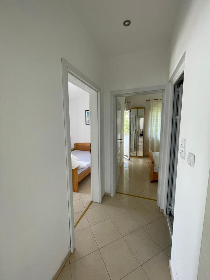 Apartments Rozela Ulcinj Exterior photo
