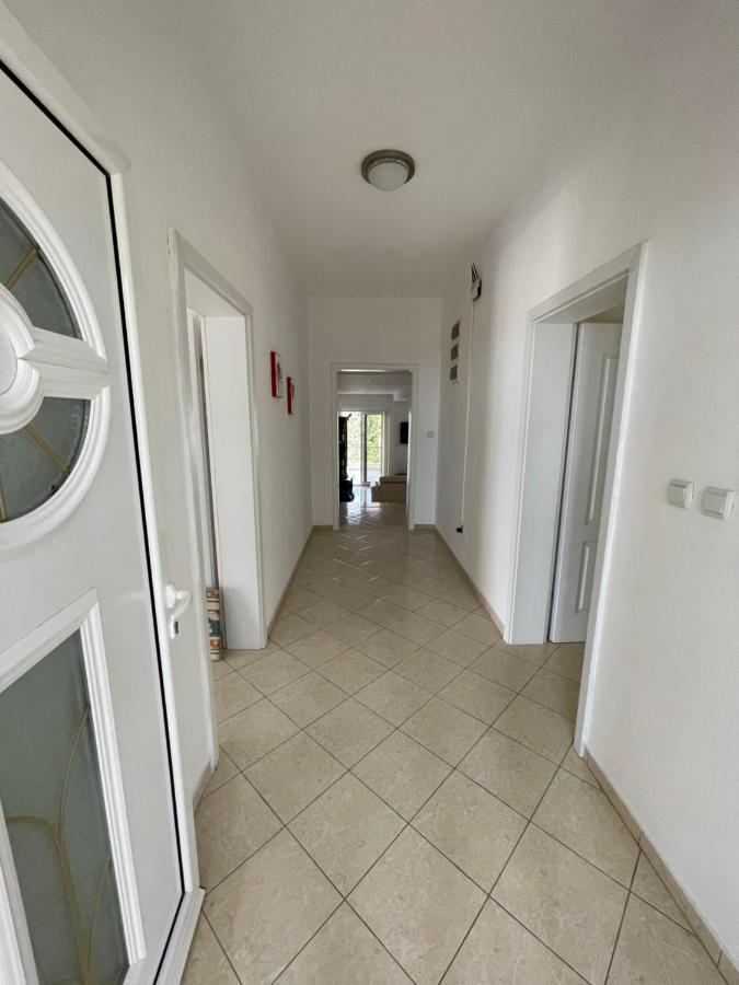 Apartments Rozela Ulcinj Exterior photo